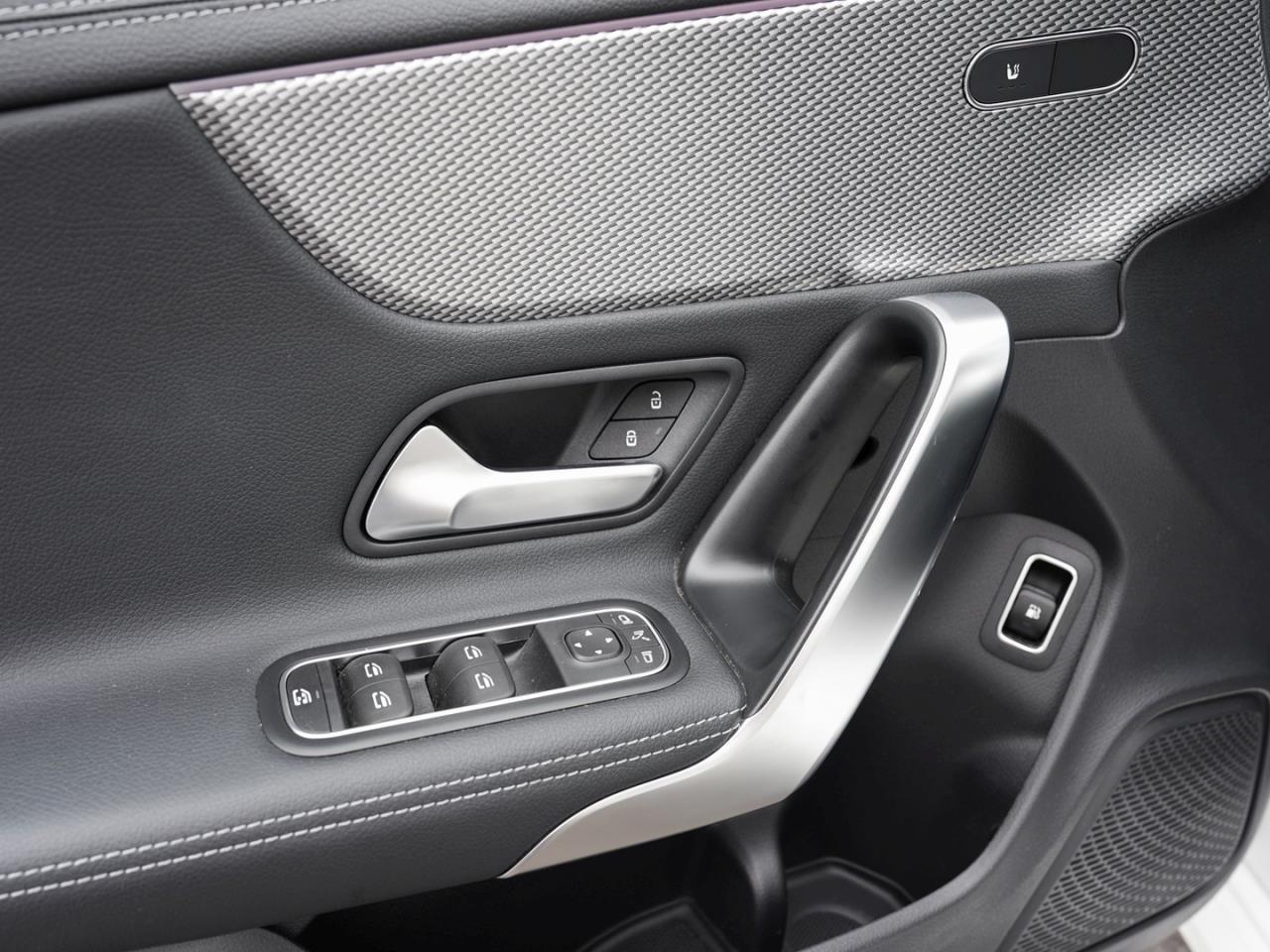 Mercedes-Benz CLA 250 e Coupé Progressive Panorama Kamera AHK