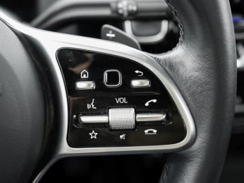 Mercedes-Benz CLA 250 e Coupé Progressive Panorama Kamera AHK