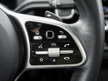 Mercedes-Benz CLA 250 e Coupé Progressive Panorama Kamera AHK