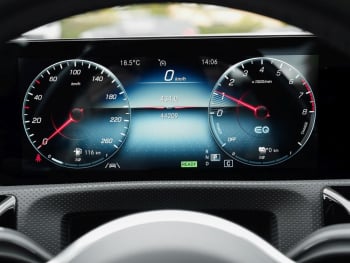 Mercedes-Benz CLA 250 e Coupé Progressive Panorama Kamera AHK