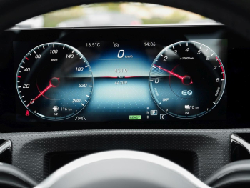 Mercedes-Benz CLA 250 e Coupé Progressive Panorama Kamera AHK