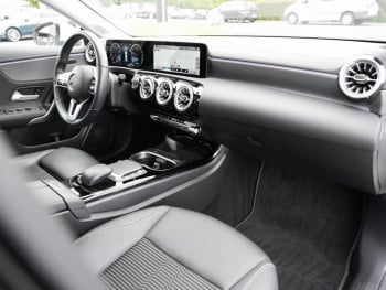 Mercedes-Benz CLA 250 e Coupé Progressive Panorama Kamera AHK