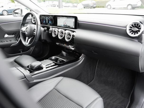 Mercedes-Benz CLA 250 e Coupé Progressive Panorama Kamera AHK