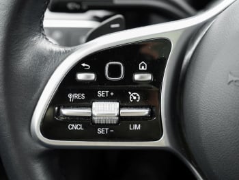 Mercedes-Benz CLA 250 e Coupé Progressive Panorama Kamera AHK