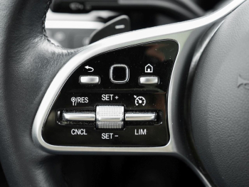 Mercedes-Benz CLA 250 e Coupé Progressive Panorama Kamera AHK