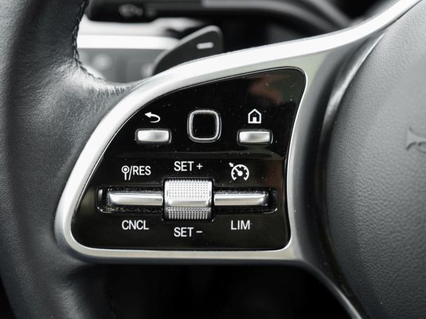 Mercedes-Benz CLA 250 e Coupé Progressive Panorama Kamera AHK