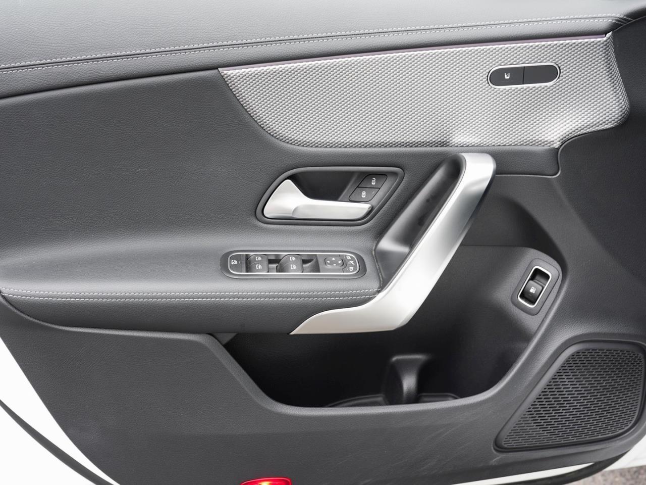 Mercedes-Benz CLA 250 e Coupé Progressive Panorama Kamera AHK