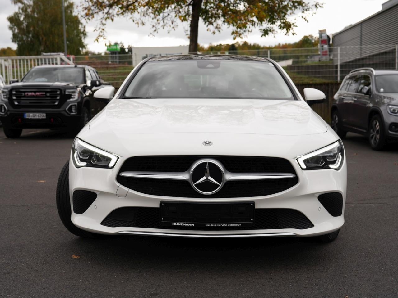 Mercedes-Benz CLA 250 e Coupé Progressive Panorama Kamera AHK