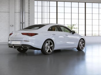 Mercedes-Benz CLA 250 e Coupé Progressive Panorama Kamera AHK