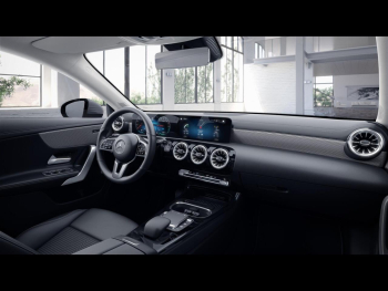 Mercedes-Benz CLA 250 e Coupé Progressive Panorama Kamera AHK