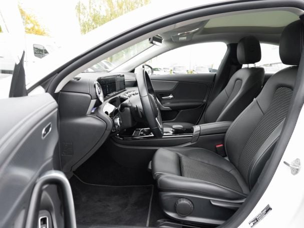 Mercedes-Benz CLA 250 e Coupé Progressive Panorama Kamera AHK