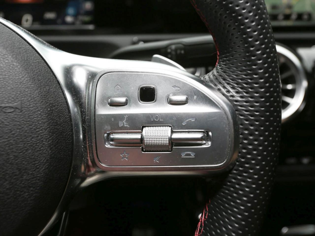 Mercedes-Benz CLA 250 e Coupé AMG Night MBUX Navi+ Kamera