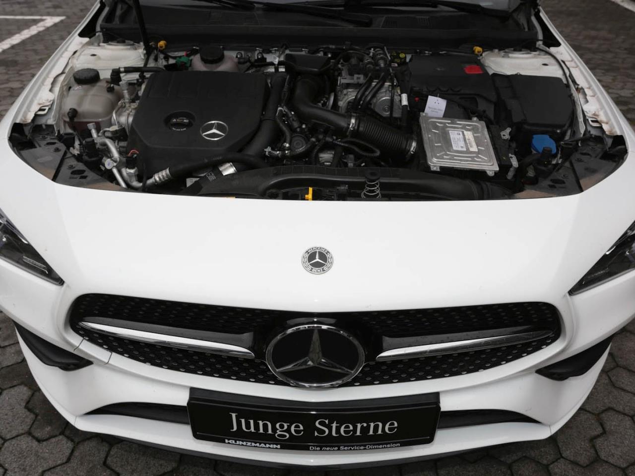 Mercedes-Benz CLA 250 e Coupé AMG Night MBUX Navi+ Kamera