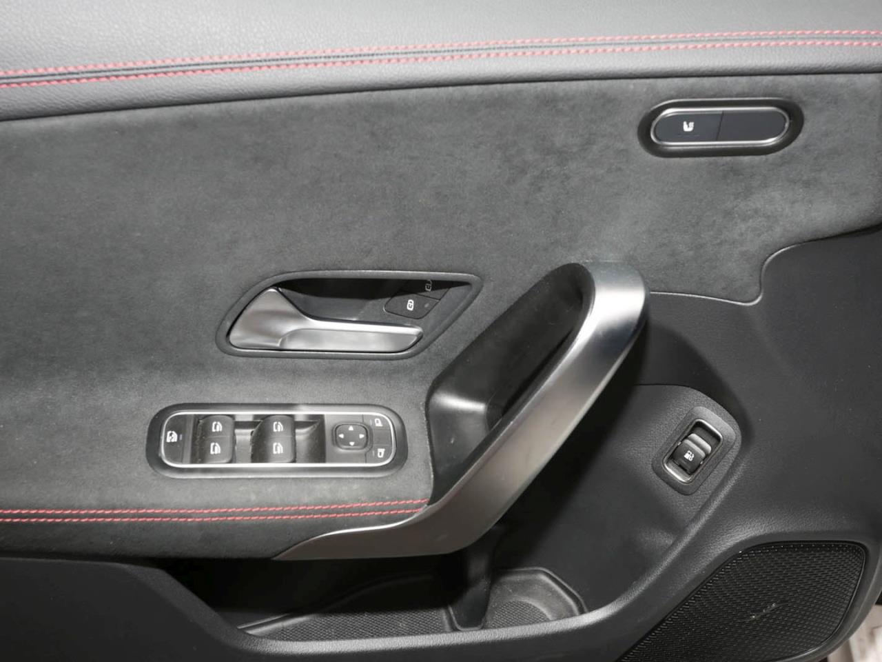 Mercedes-Benz CLA 250 e Coupé AMG Night MBUX Navi+ Kamera