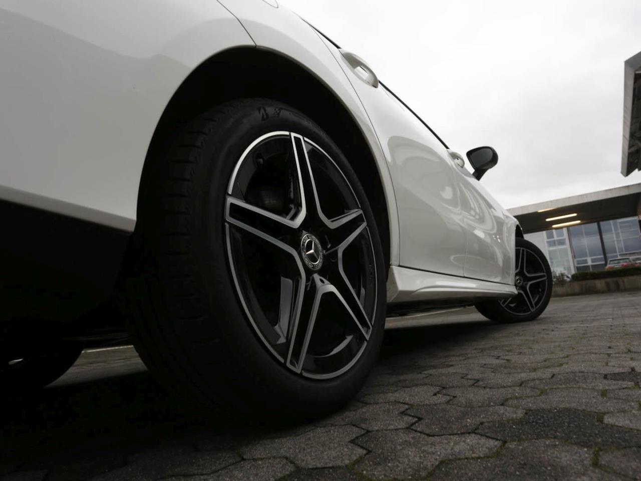 Mercedes-Benz CLA 250 e Coupé AMG Night MBUX Navi+ Kamera