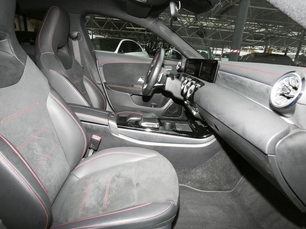 Mercedes-Benz CLA 250 e Coupé AMG Night MBUX Navi+ Kamera