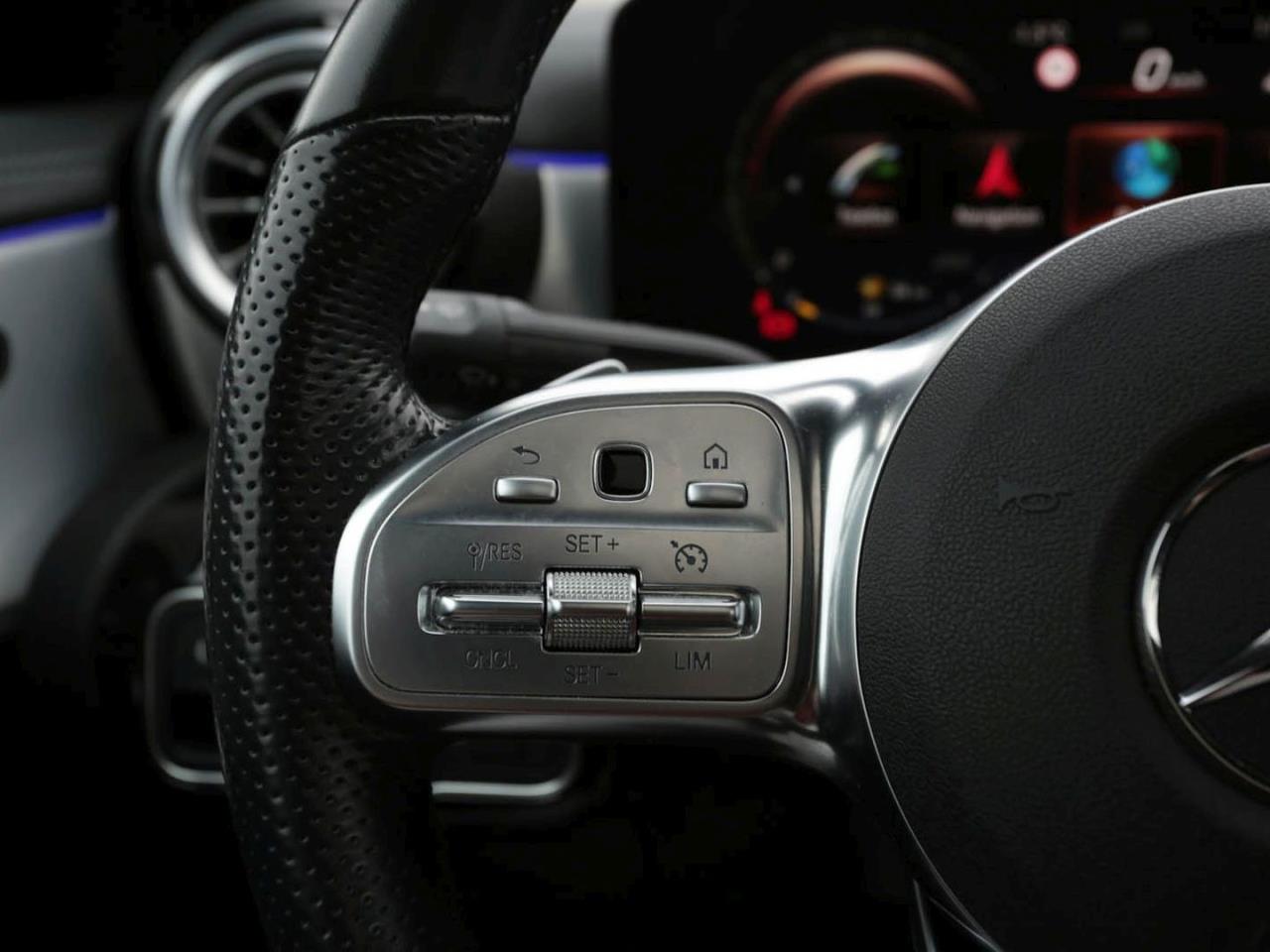 Mercedes-Benz CLA 250 e Coupé AMG Night Panorama Sitzklima 360°