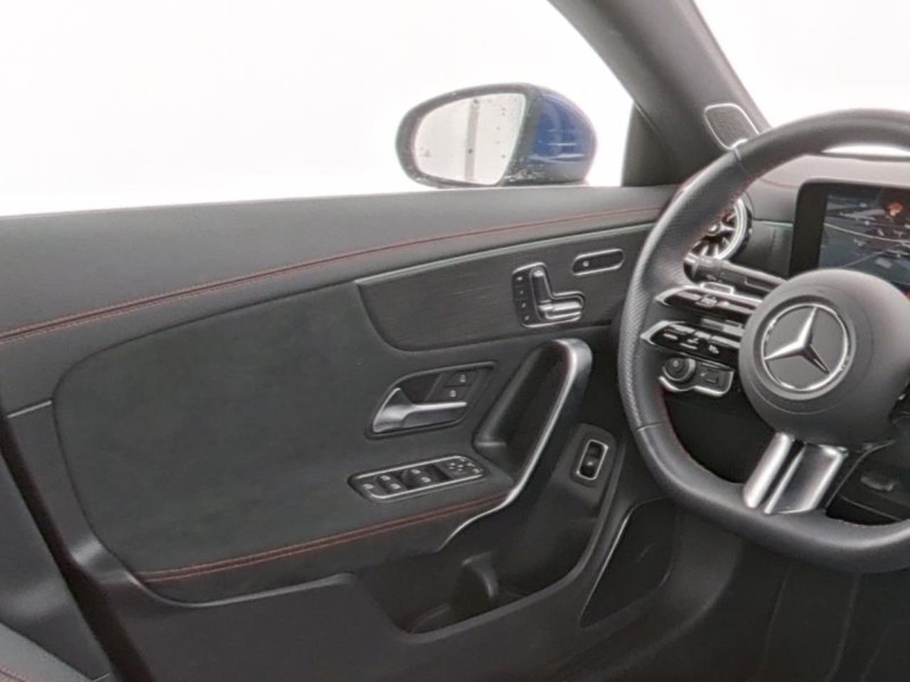 Mercedes-Benz CLA 250 e Coupé AMG Panorama Distronic Burmester