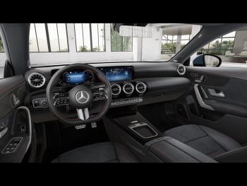 Mercedes-Benz CLA 250 e Coupé AMG Panorama Distronic Burmester