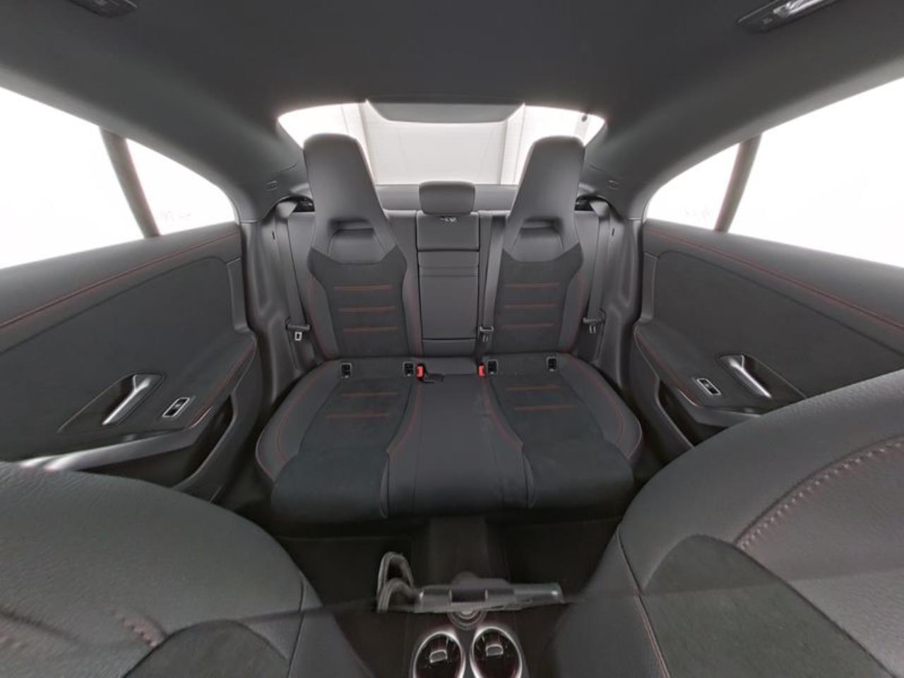 Mercedes-Benz CLA 250 e Coupé AMG Panorama Distronic Burmester