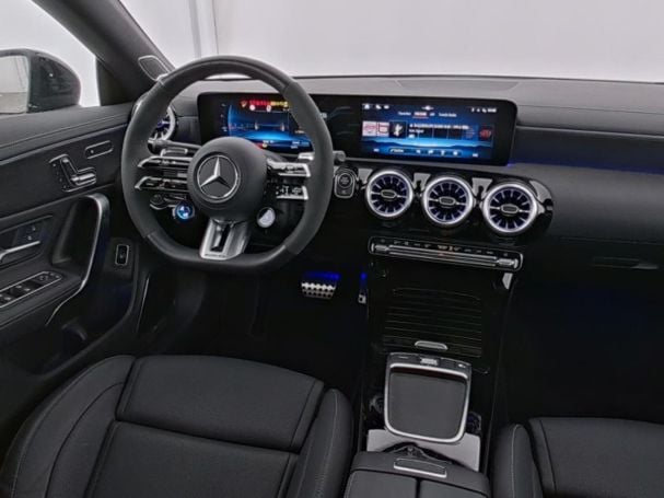 Mercedes-Benz CLA 35 AMG 4M Coupé Panorama Performance Sitze Mercedes-Benz CLA 35 AMG 4M Coupé Panorama Performance Sitze