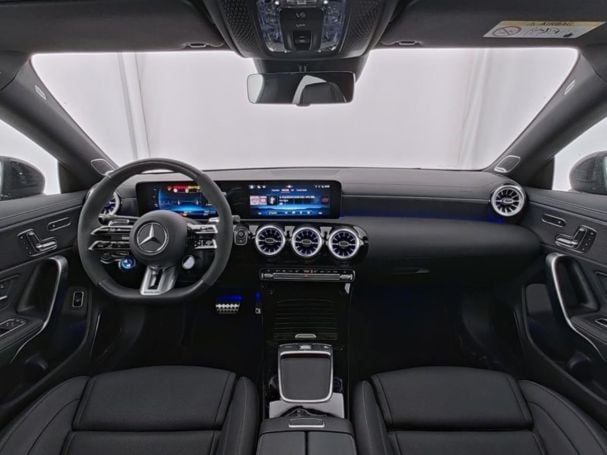 Mercedes-Benz CLA 35 AMG 4M Coupé Panorama Performance Sitze Mercedes-Benz CLA 35 AMG 4M Coupé Panorama Performance Sitze