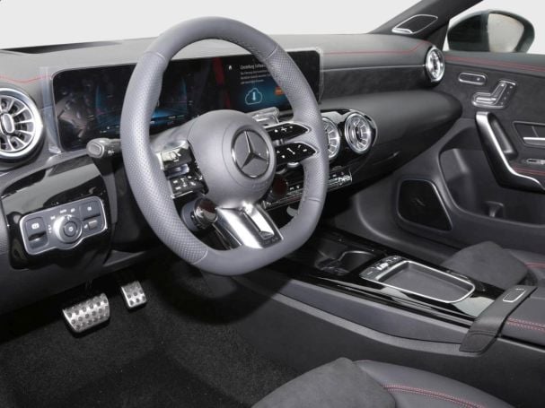 Mercedes-Benz Mercedes-AMG CLA 35 4MATIC Coupé AMG Night 360° Mercedes-Benz Mercedes-AMG CLA 35 4MATIC Coupé AMG Night 360°