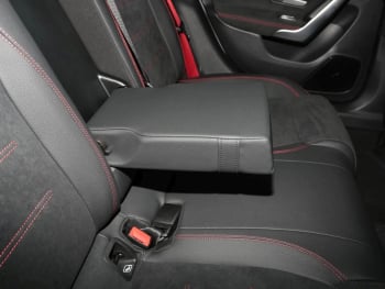 Mercedes-Benz Mercedes-AMG CLA 35 4MATIC Coupé Night AHK