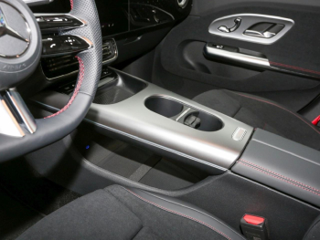 Mercedes-Benz CLA 250+ AMG Night Panorama HUD AHK Memory