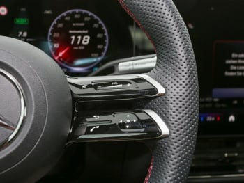 Mercedes-Benz CLA 250+ AMG Night Panorama HUD AHK Memory