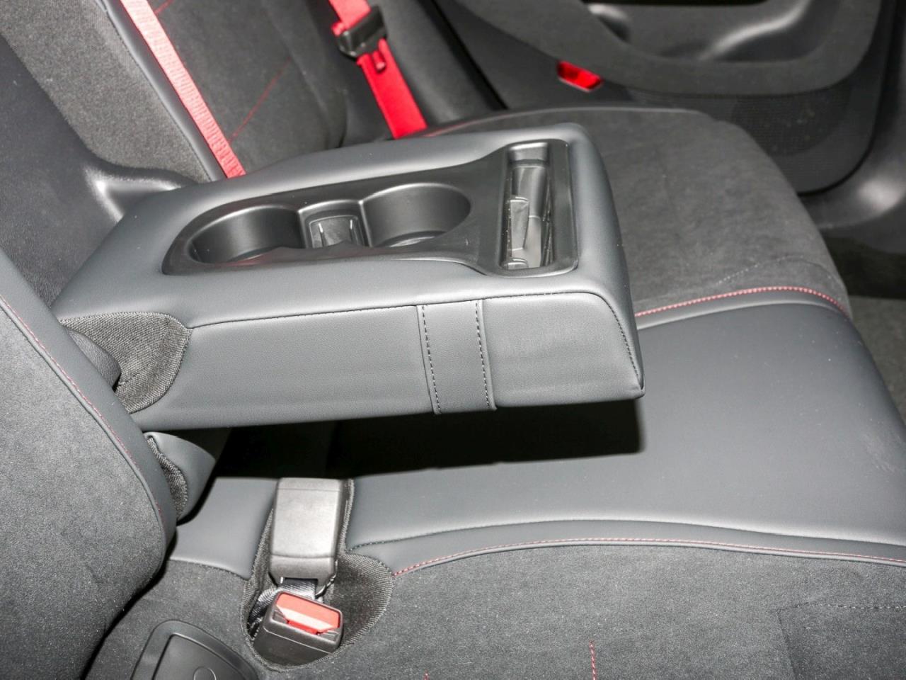 Mercedes-Benz CLA 250+ AMG Night Panorama HUD AHK Memory