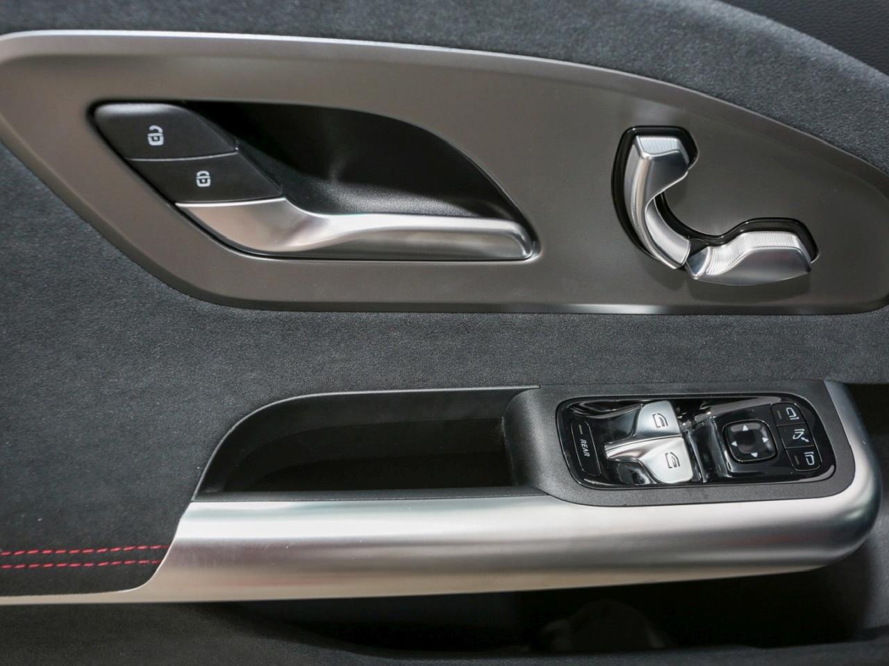 Mercedes-Benz CLA 250+ AMG Night Panorama HUD AHK Memory