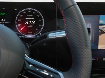 Mercedes-Benz CLA 250+ mit EQ Technologie AMG Night Panorama