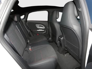 Mercedes-Benz CLA 250+ mit EQ Technologie AMG Night Panorama