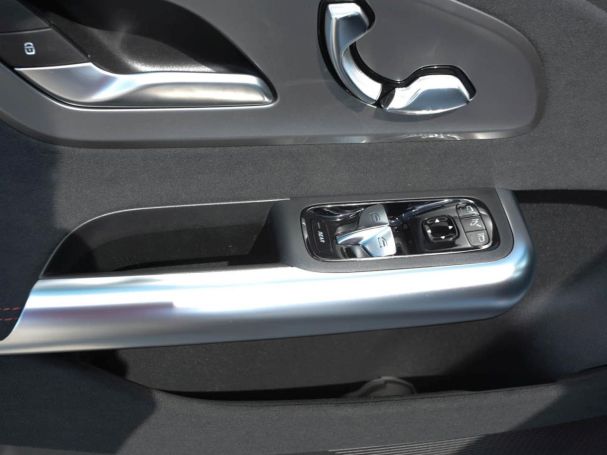 Mercedes-Benz CLA 250+ mit EQ Technologie AMG Night Panorama