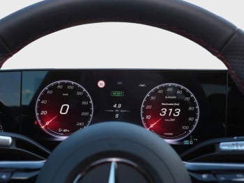 Mercedes-Benz CLA 250+ mit EQ Technologie AMG Night Panorama