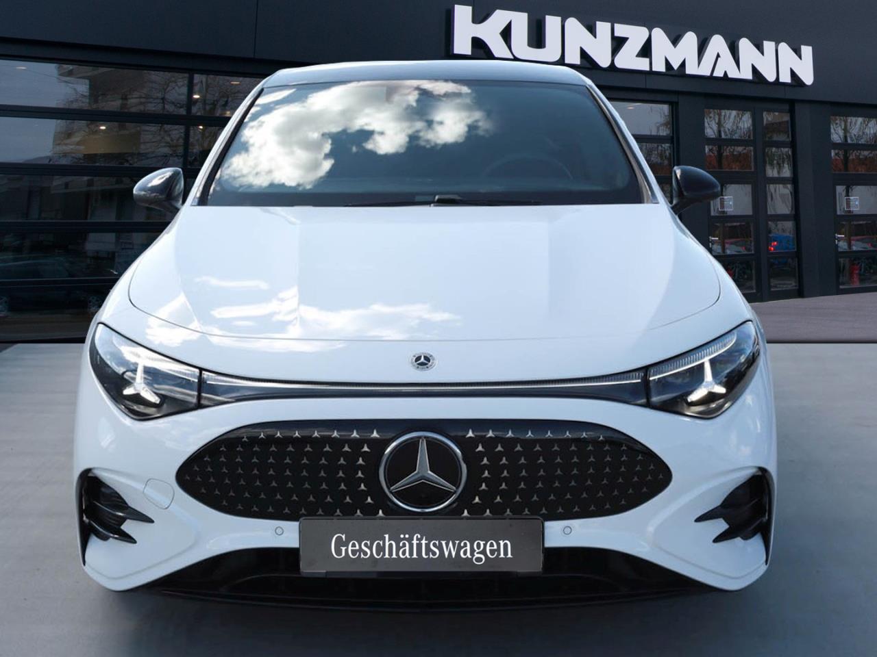 Mercedes-Benz CLA 250+ mit EQ Technologie AMG Night Panorama