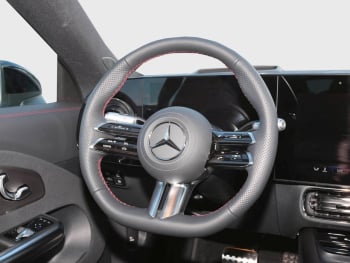 Mercedes-Benz CLA 250+ mit EQ Technologie AMG Night Panorama