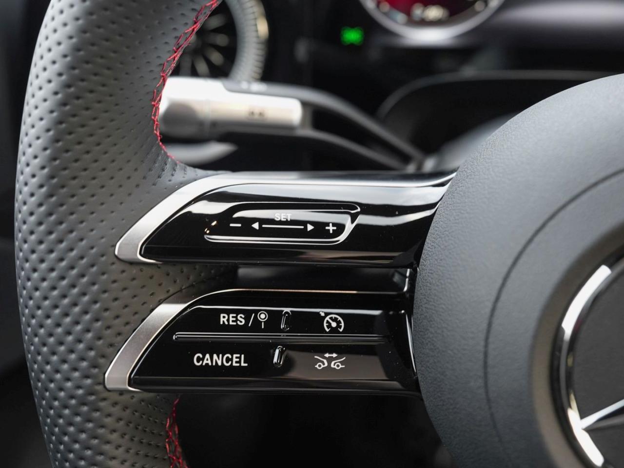 Mercedes-Benz CLA 250+ AMG Night Panorama AHK Memory HUD