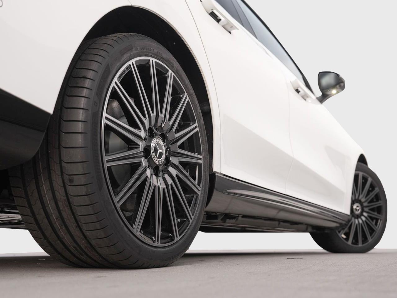 Mercedes-Benz CLA 250+ AMG Night Panorama AHK Memory HUD