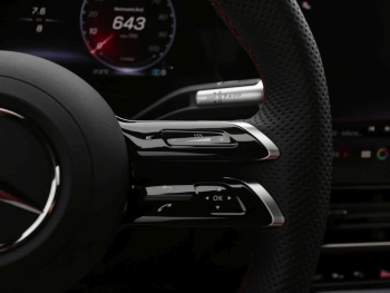 Mercedes-Benz CLA 350 4MATIC  AMG Night Navi Panorama HUD AHK