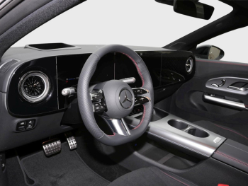 Mercedes-Benz CLA 350 4MATIC  AMG Night Navi Panorama HUD AHK Mercedes-Benz CLA 350 4MATIC  AMG Night Navi Panorama HUD AHK