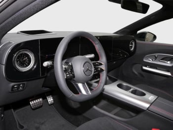 Mercedes-Benz CLA 350 4MATIC  AMG Night Navi Panorama HUD AHK