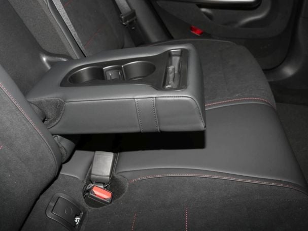 Mercedes-Benz CLA 350 4MATIC  AMG Night Navi Panorama HUD AHK