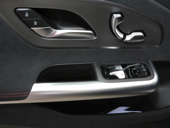 Mercedes-Benz CLA 350 4MATIC  AMG Night Navi Panorama HUD AHK