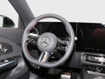 Mercedes-Benz CLA 350 4MATIC  AMG Night Navi Panorama HUD AHK