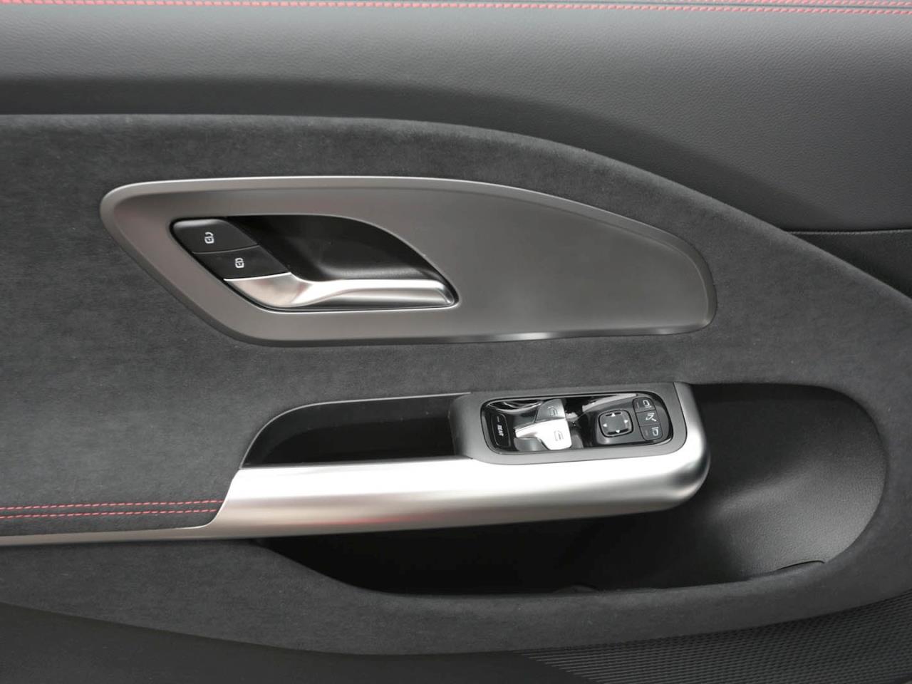 Mercedes-Benz CLA 180 AMG Night Panorama AHK Spiegel-Paket