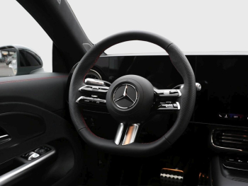 Mercedes-Benz CLA 180 AMG Night Panorama AHK Spiegel-Paket