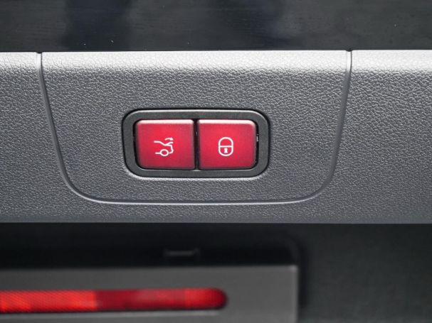 Mercedes-Benz CLA 200 4MATIC AMG Night Panorama Distronic