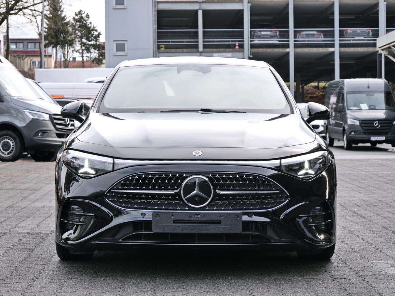 Mercedes-Benz CLA 200 4MATIC AMG Night Panorama Distronic